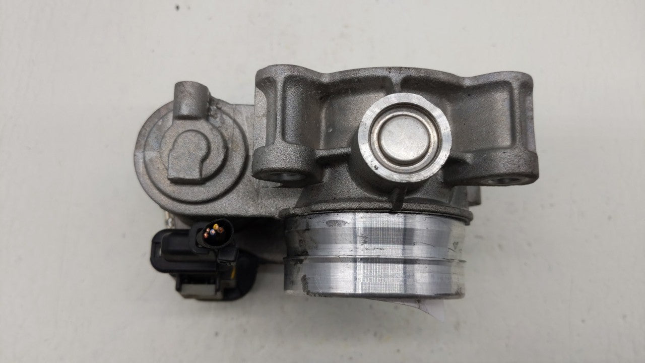 2017-2018 Chevrolet Cruze Throttle Body P/N:12671379AA Fits Fits 2017 2018 OEM Used Auto Parts - Oemusedautoparts1.com