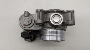 2017-2018 Chevrolet Cruze Throttle Body P/N:12671379AA Fits Fits 2017 2018 OEM Used Auto Parts
