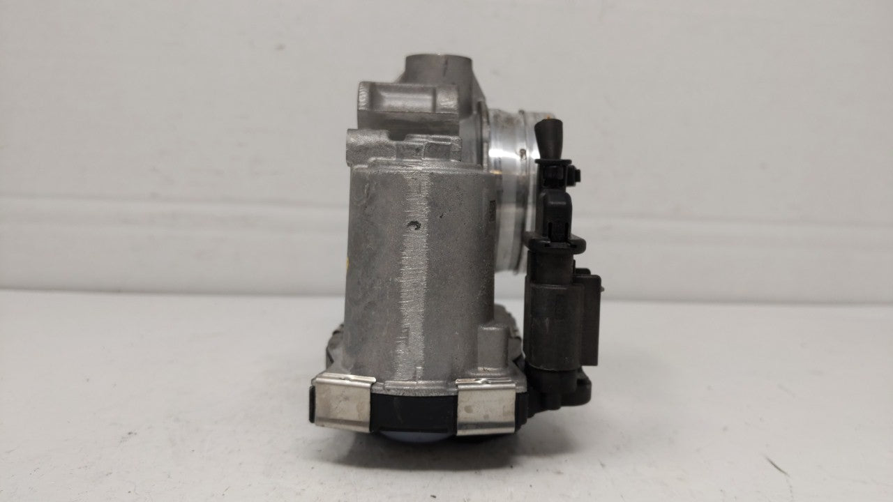 2017-2018 Chevrolet Cruze Throttle Body P/N:12671379AA Fits Fits 2017 2018 OEM Used Auto Parts - Oemusedautoparts1.com