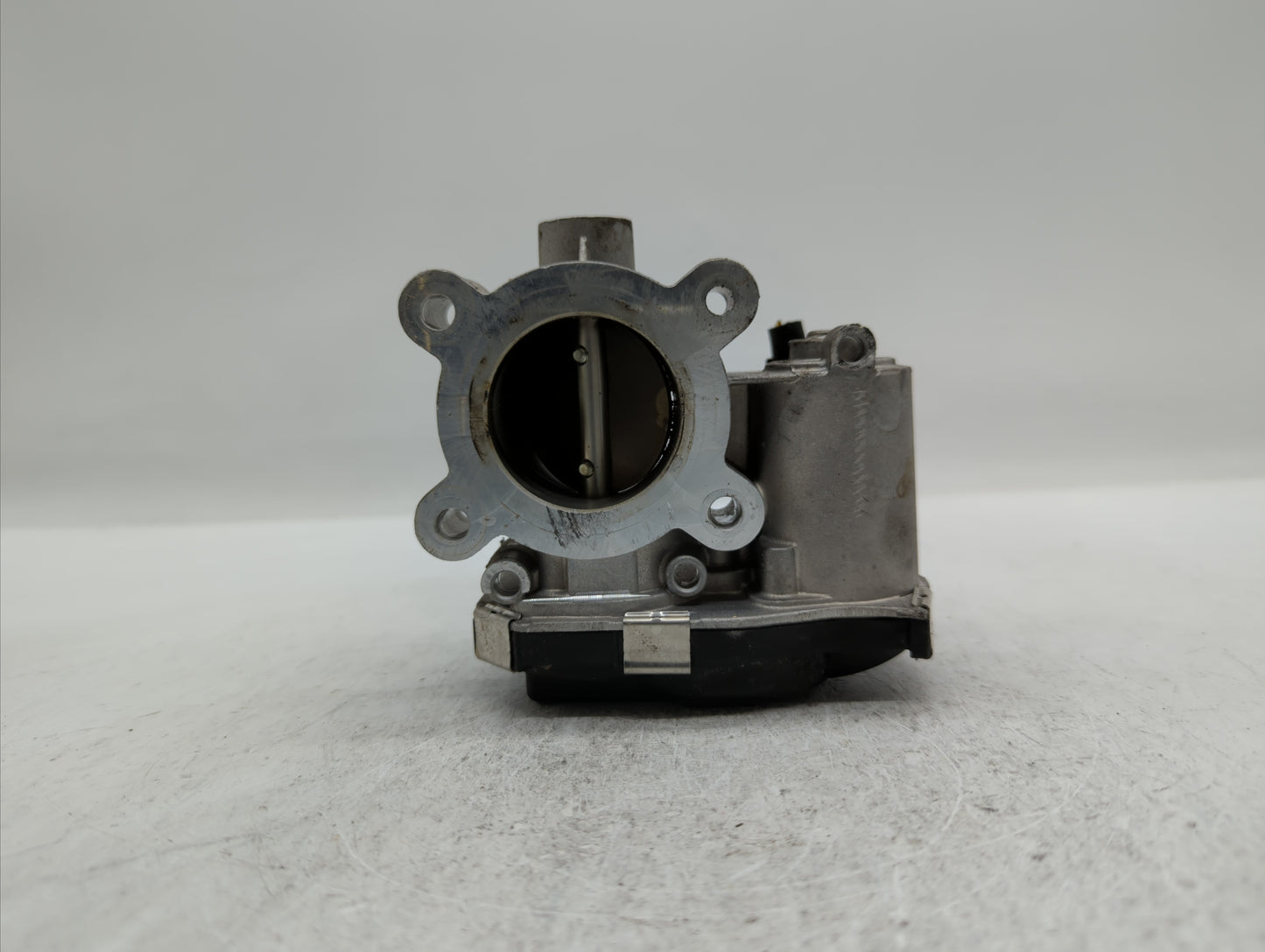 2017-2018 Chevrolet Cruze Throttle Body P/N:12671379AA Fits Fits 2017 2018 OEM Used Auto Parts - Oemusedautoparts1.com