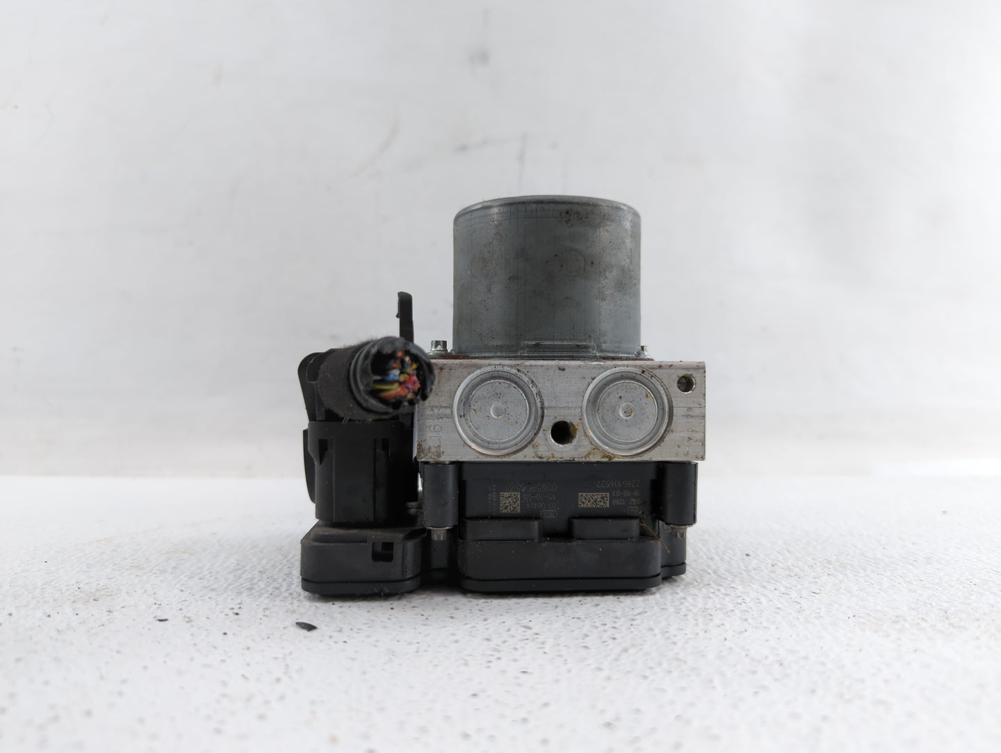 2019 Chevrolet Cruze ABS Pump Control Module Replacement P/N:39126645 Fits OEM Used Auto Parts - Oemusedautoparts1.com