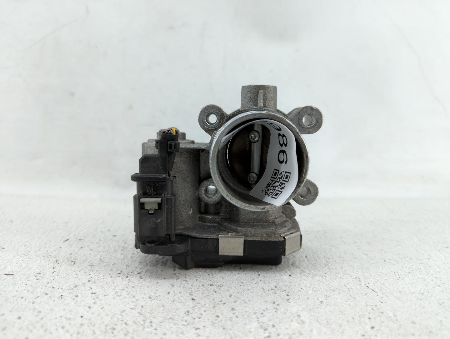 2017-2018 Chevrolet Cruze Throttle Body P/N:12671379AA Fits Fits 2017 2018 OEM Used Auto Parts - Oemusedautoparts1.com