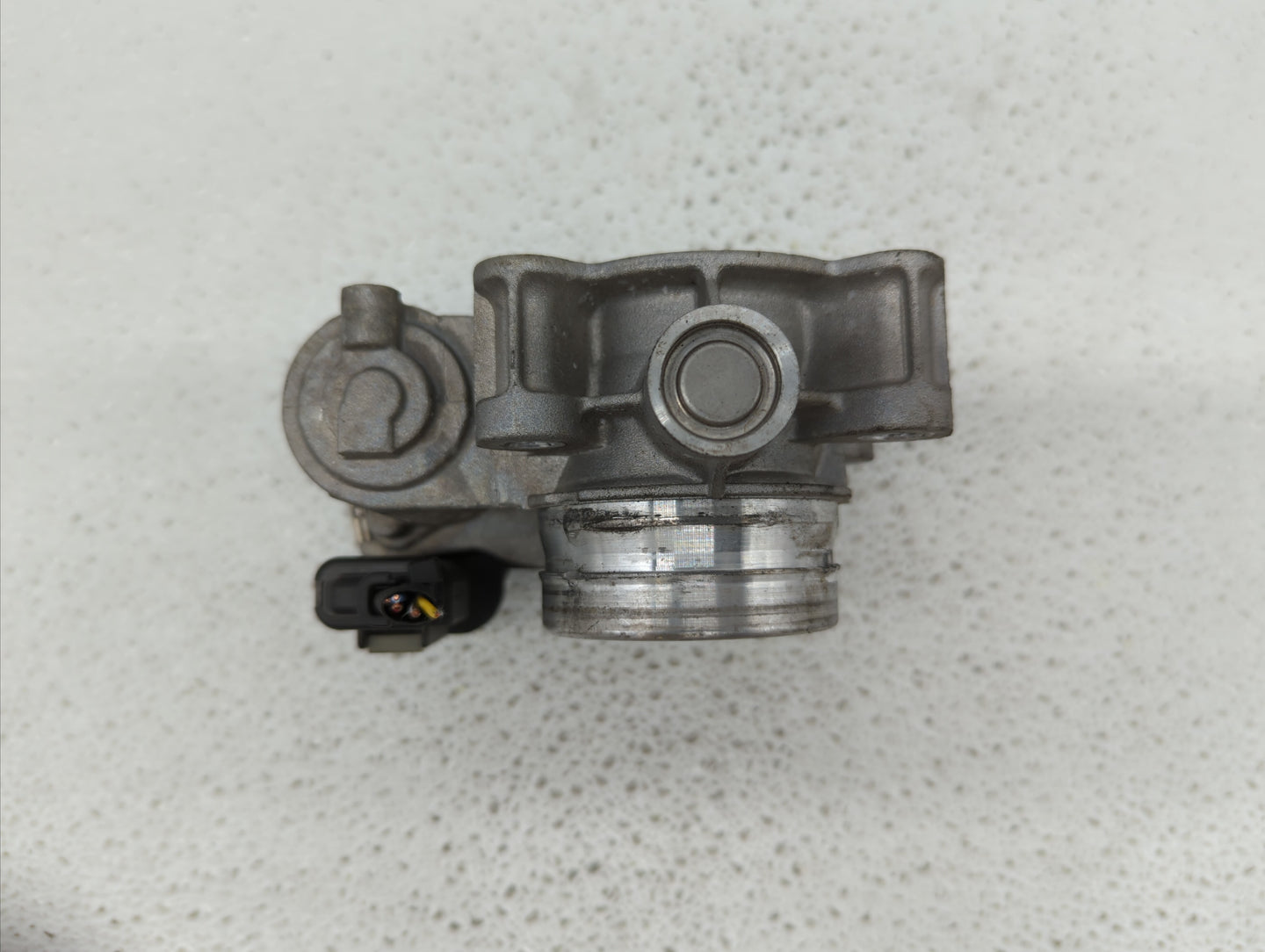 2017-2018 Chevrolet Cruze Throttle Body P/N:12671379AA Fits Fits 2017 2018 OEM Used Auto Parts - Oemusedautoparts1.com