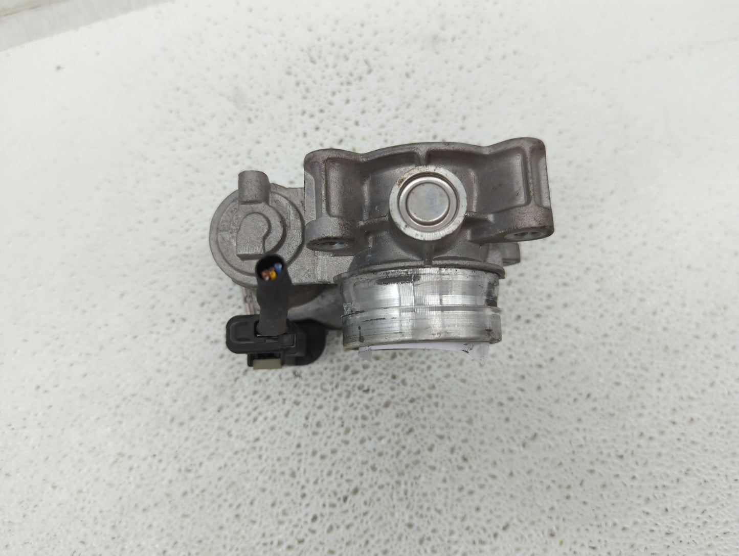 2017-2018 Chevrolet Cruze Throttle Body P/N:12671379AA Fits Fits 2017 2018 OEM Used Auto Parts - Oemusedautoparts1.com