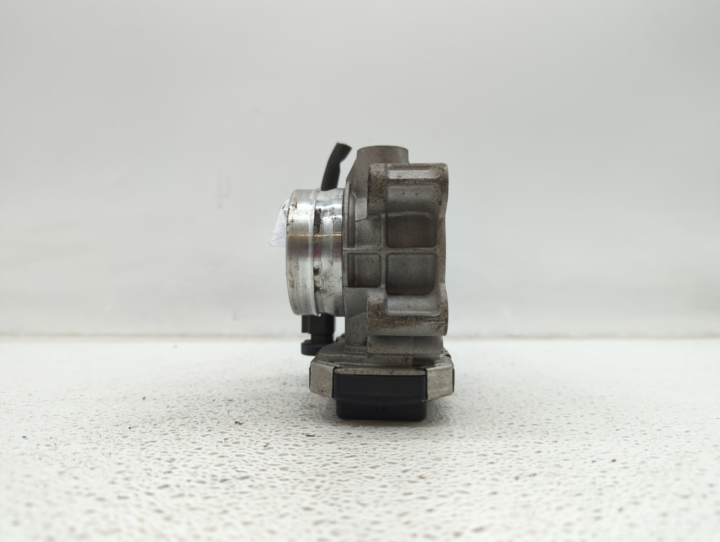 2017-2018 Chevrolet Cruze Throttle Body P/N:12671379AA Fits Fits 2017 2018 OEM Used Auto Parts - Oemusedautoparts1.com