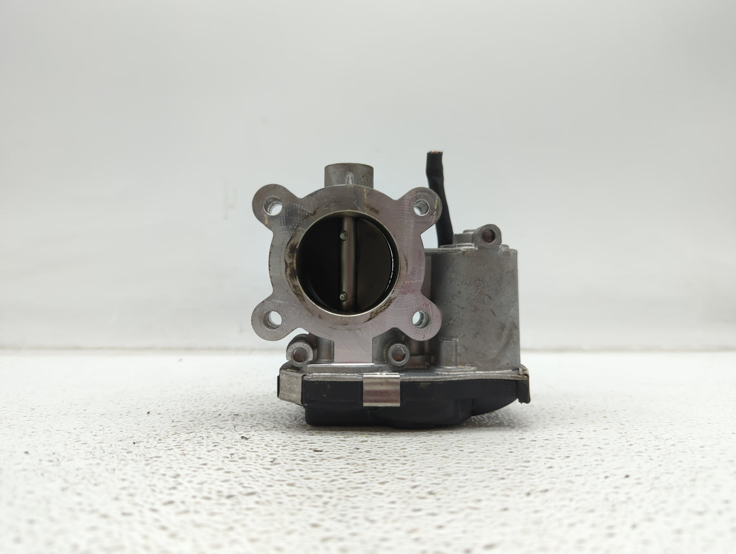 2017-2018 Chevrolet Cruze Throttle Body P/N:12671379AA Fits Fits 2017 2018 OEM Used Auto Parts - Oemusedautoparts1.com