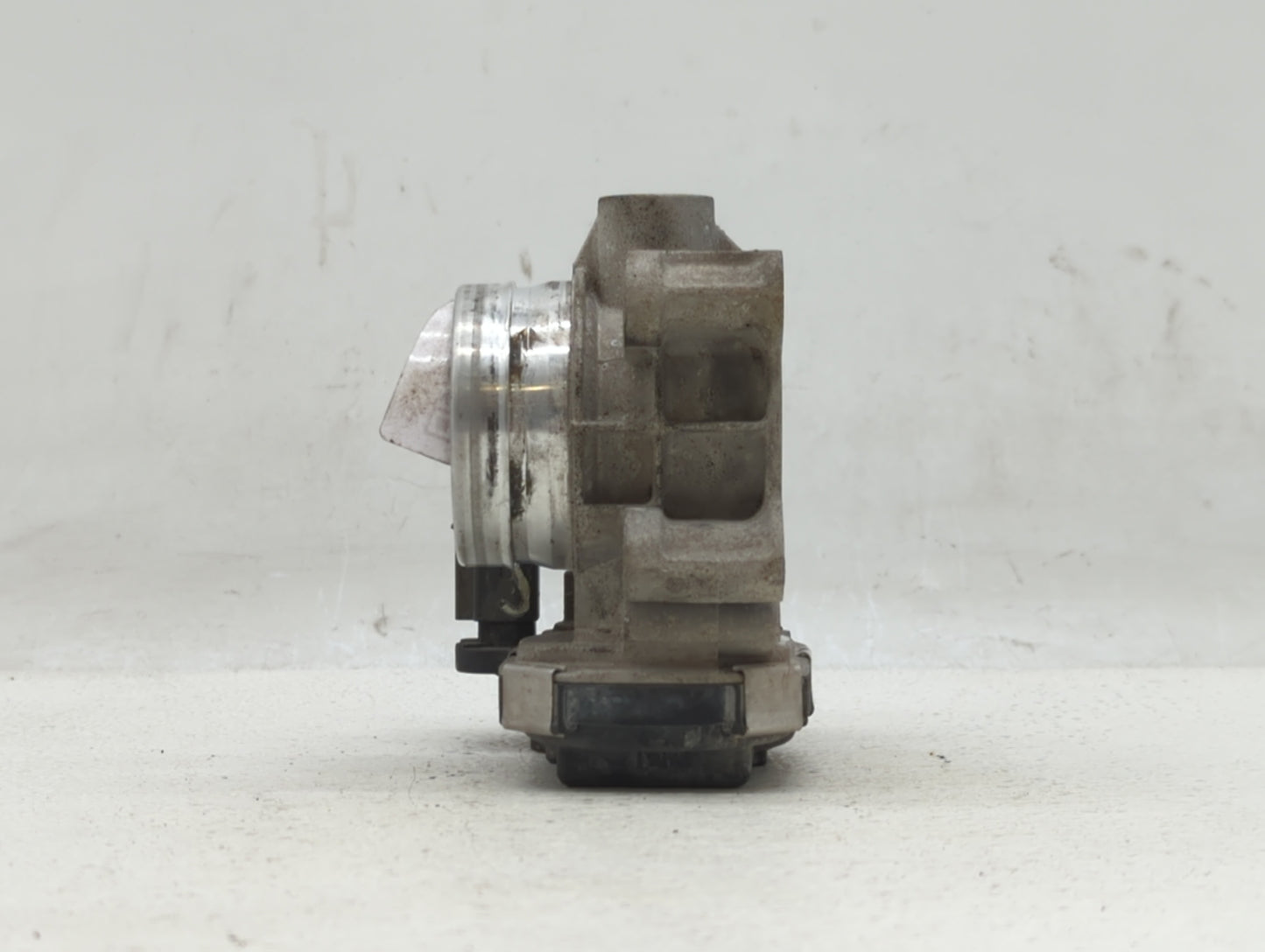 2017-2018 Chevrolet Cruze Throttle Body P/N:12671379AA 52049766 Fits Fits 2017 2018 OEM Used Auto Parts - Oemusedautoparts1.