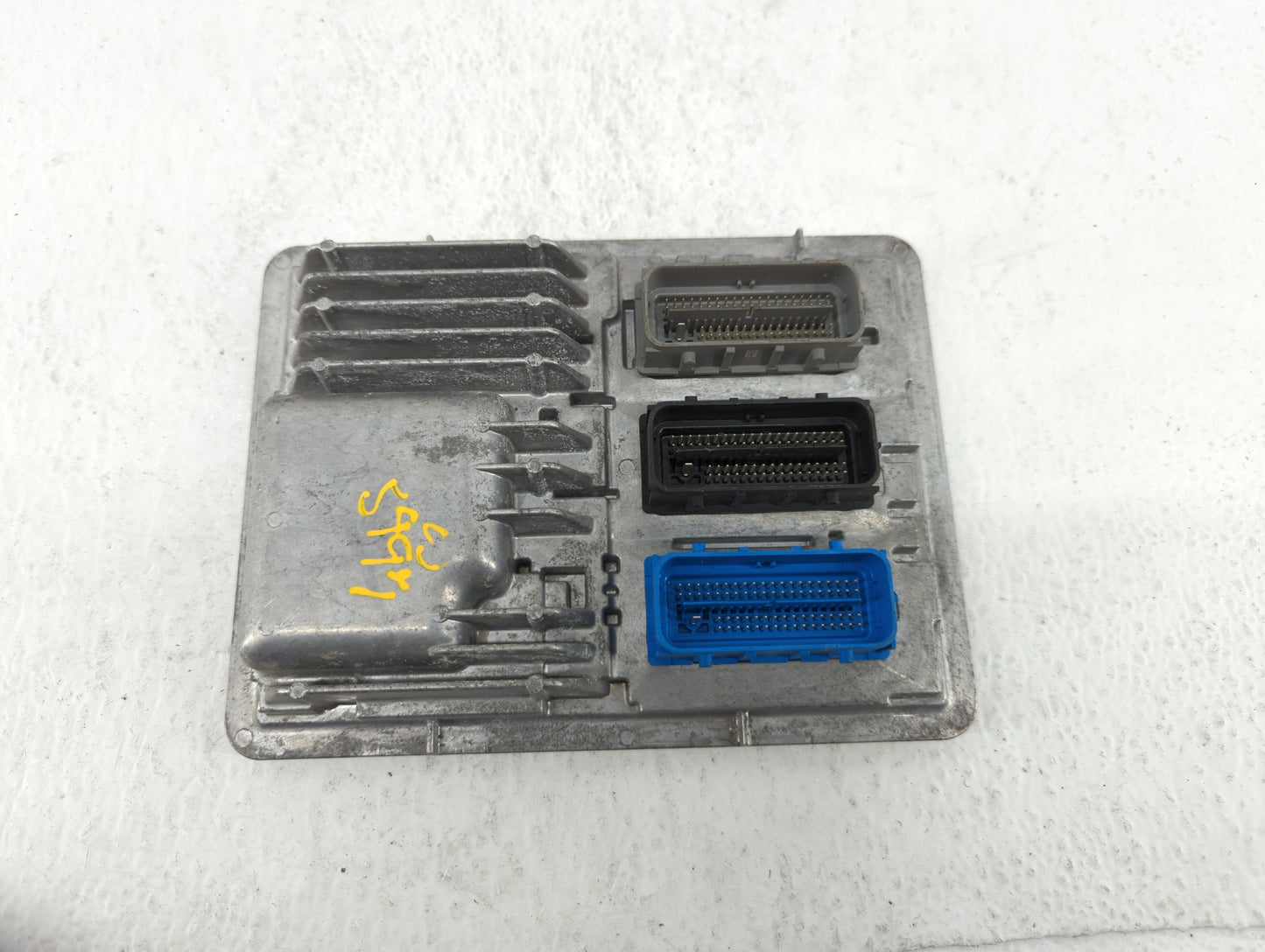 2017-2018 Chevrolet Cruze PCM Engine Control Computer ECU ECM PCU OEM P/N:12669908 12681528 Fits Fits 2017 2018 2019 OEM Use