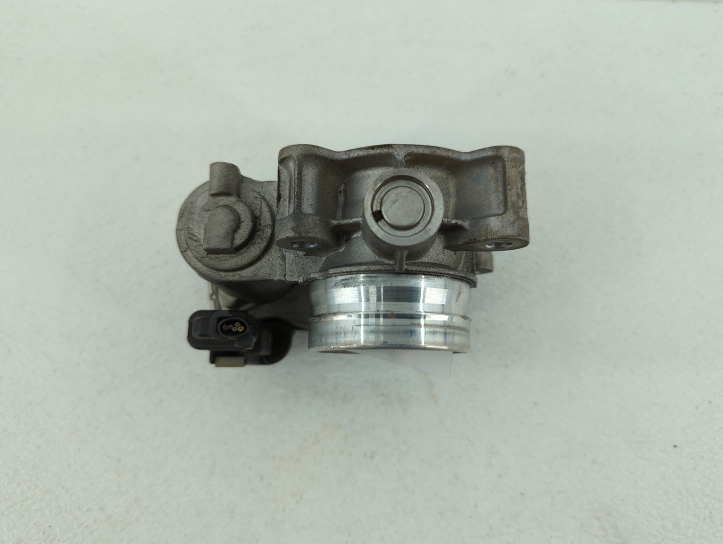 2017-2018 Chevrolet Cruze Throttle Body P/N:12671379AA Fits Fits 2017 2018 OEM Used Auto Parts - Oemusedautoparts1.com