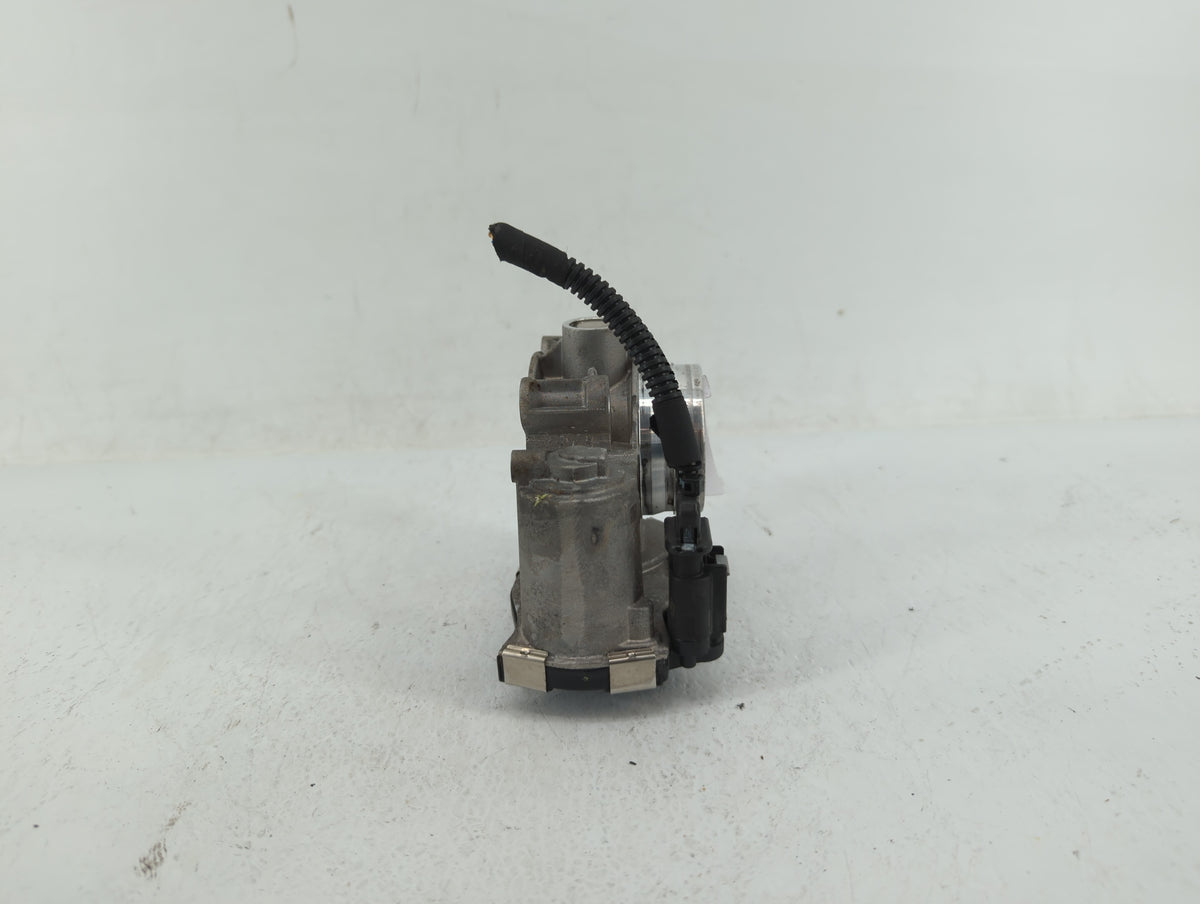 2017-2018 Chevrolet Cruze Throttle Body P/N:12671379AA Fits Fits 2017 2018 OEM Used Auto Parts - Oemusedautoparts1.com