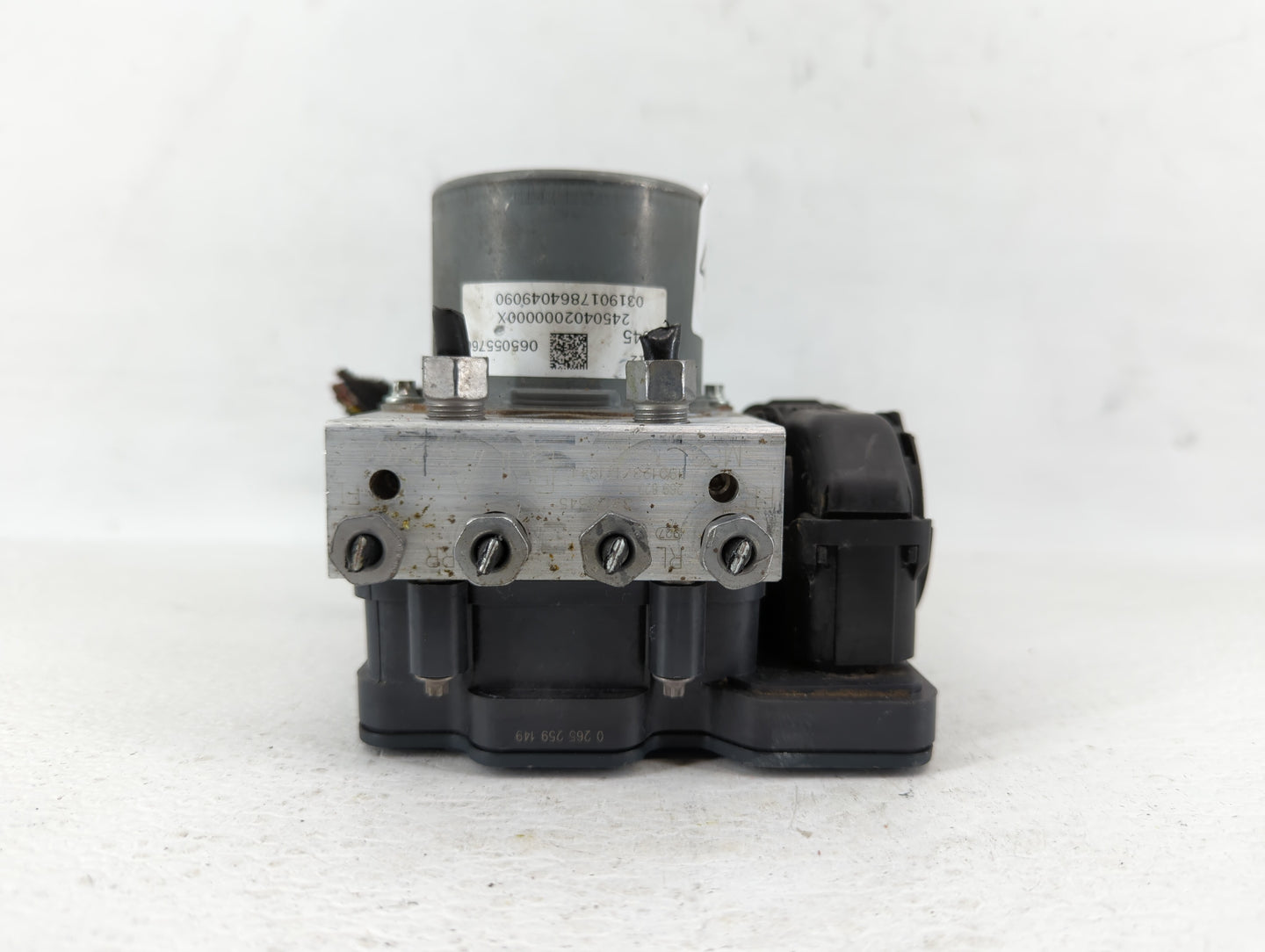 2019 Chevrolet Cruze ABS Pump Control Module Replacement P/N:39126645 Fits OEM Used Auto Parts - Oemusedautoparts1.com