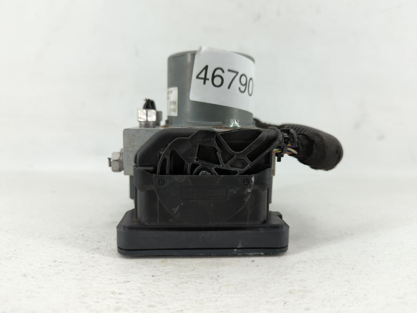 2019 Chevrolet Cruze ABS Pump Control Module Replacement P/N:39126645 Fits OEM Used Auto Parts - Oemusedautoparts1.com