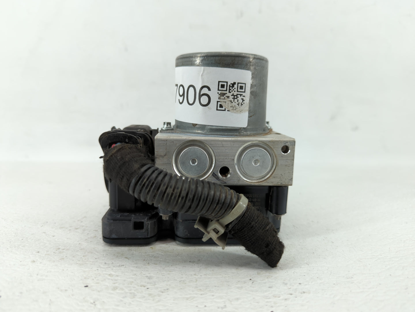 2019 Chevrolet Cruze ABS Pump Control Module Replacement P/N:39126645 Fits OEM Used Auto Parts - Oemusedautoparts1.com