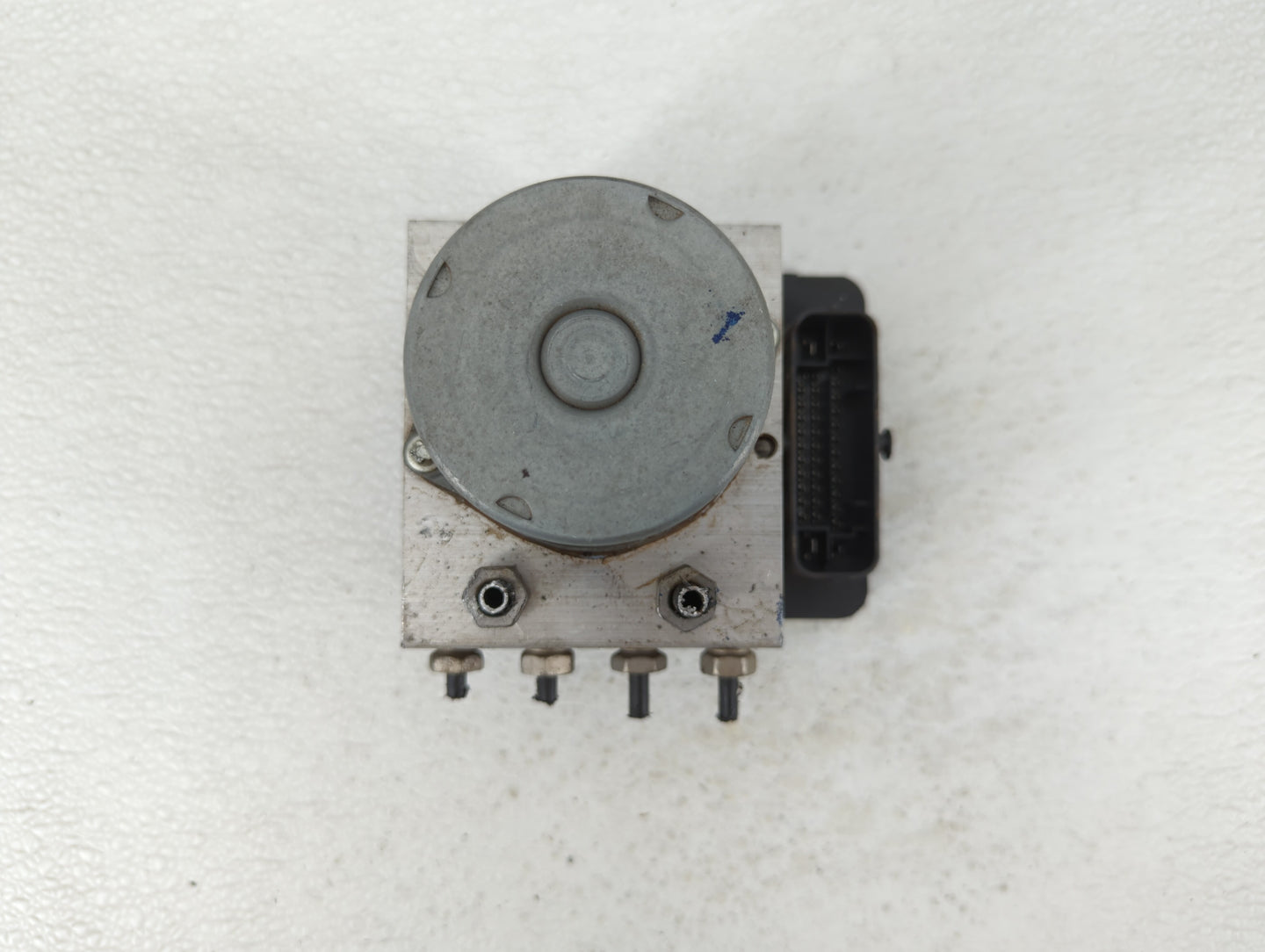 2019 Chevrolet Cruze ABS Pump Control Module Replacement P/N:39126645 Fits OEM Used Auto Parts - Oemusedautoparts1.com