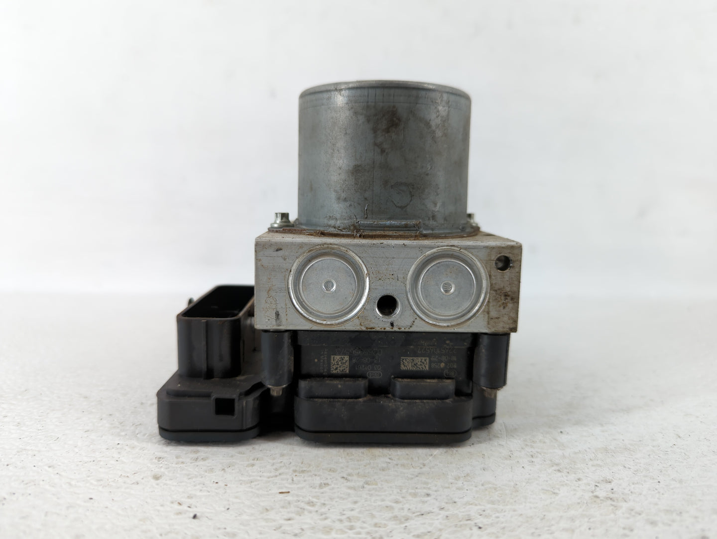 2019 Chevrolet Cruze ABS Pump Control Module Replacement P/N:39126645 Fits OEM Used Auto Parts - Oemusedautoparts1.com