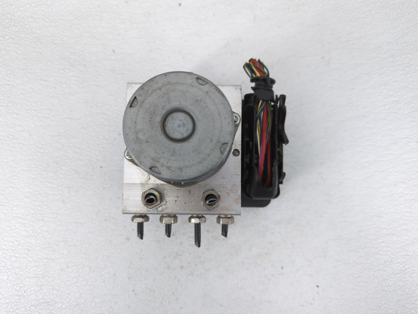 2019 Chevrolet Cruze ABS Pump Control Module Replacement P/N:39126645 Fits OEM Used Auto Parts - Oemusedautoparts1.com