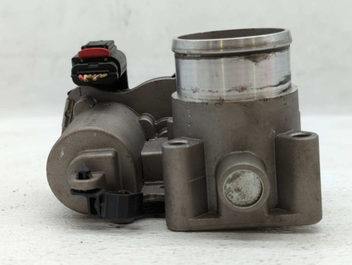 2017-2019 Chevrolet Cruze Throttle Body P/N:04892945AA Fits Fits 2016 2017 2018 2019 2020 2021 2022 OEM Used Auto Parts - Oe
