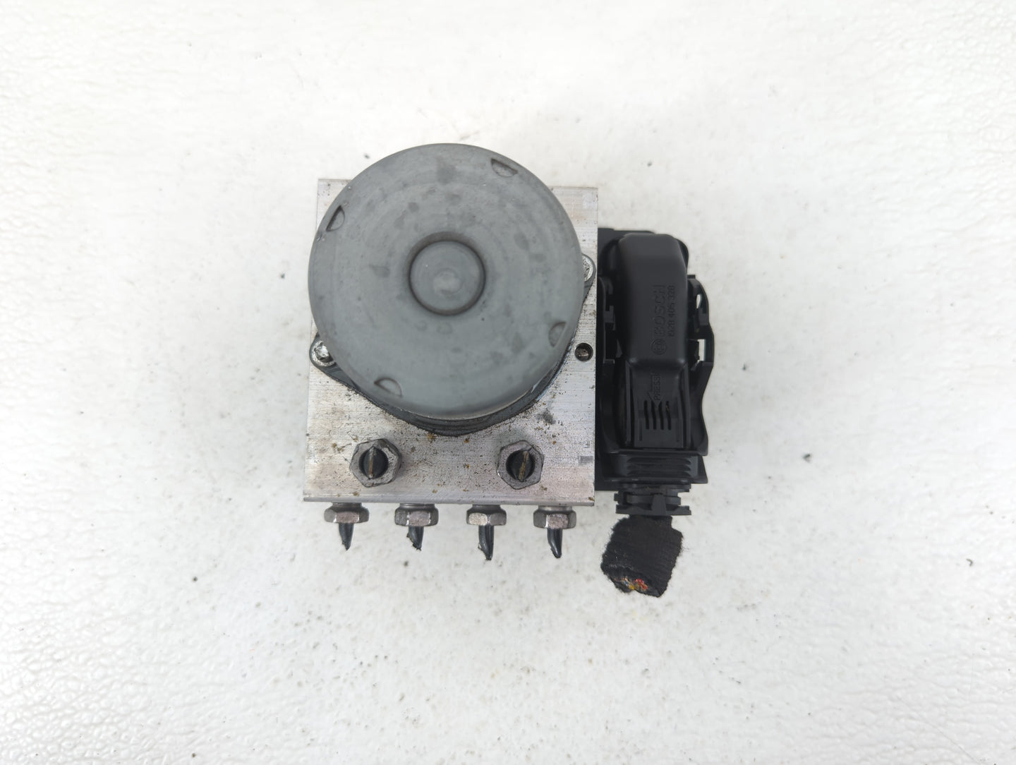 2019 Chevrolet Cruze ABS Pump Control Module Replacement P/N:39126645 Fits OEM Used Auto Parts - Oemusedautoparts1.com
