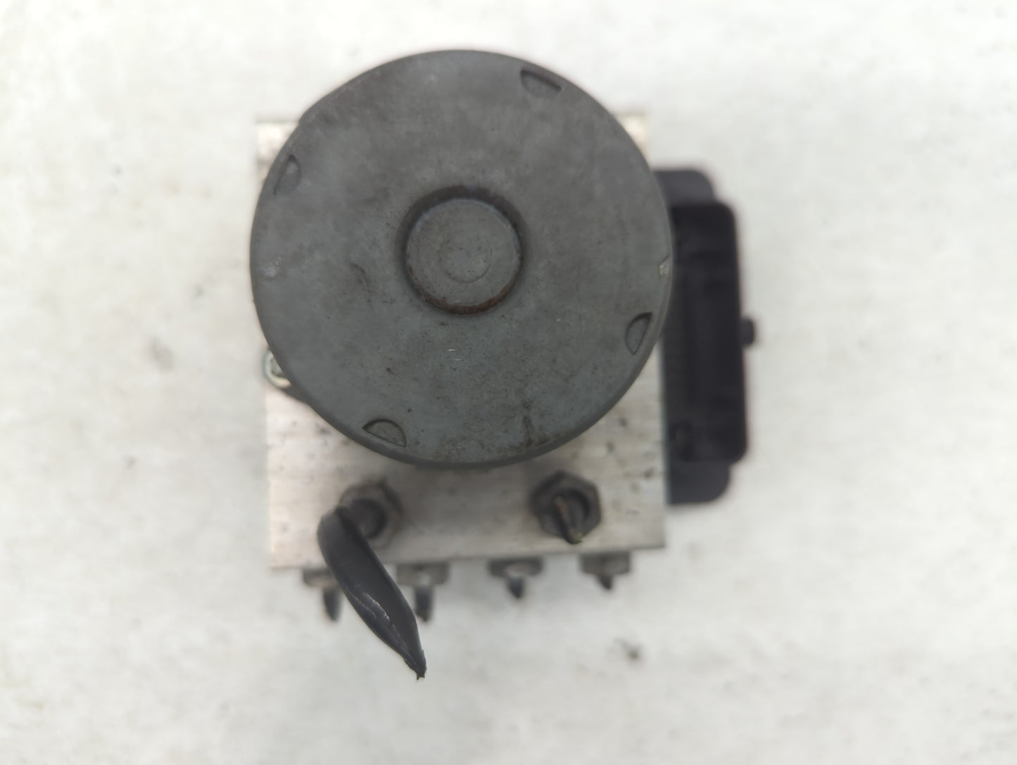 2019 Chevrolet Cruze ABS Pump Control Module Replacement P/N:39126645 Fits OEM Used Auto Parts - Oemusedautoparts1.com