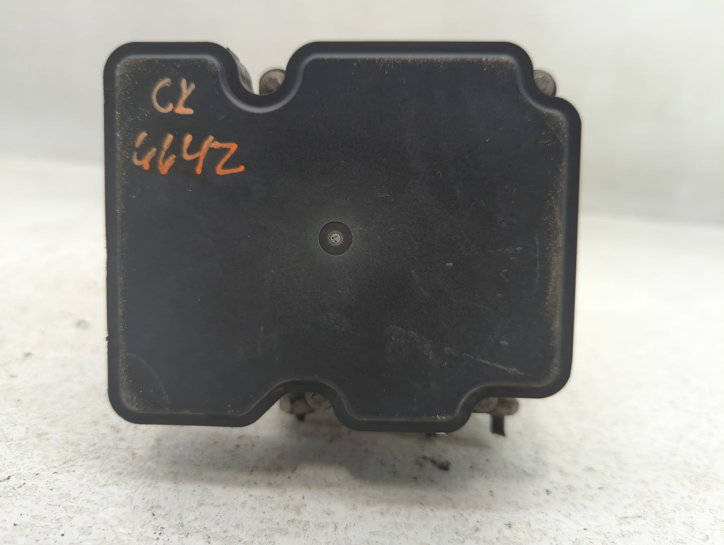 2019 Chevrolet Cruze ABS Pump Control Module Replacement P/N:39126645 Fits OEM Used Auto Parts - Oemusedautoparts1.com