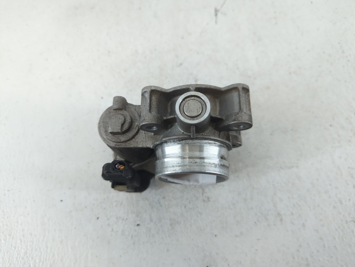 2017-2019 Chevrolet Cruze Throttle Body P/N:12671379AA Fits Fits 2016 2017 2018 2019 2020 2021 2022 OEM Used Auto Parts - Oe