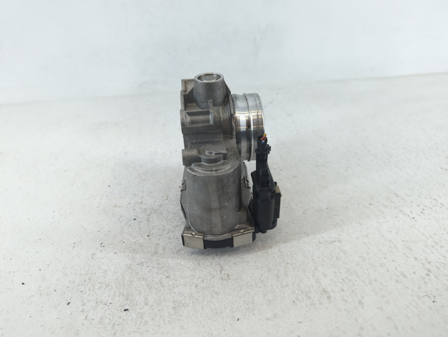 2017-2019 Chevrolet Cruze Throttle Body P/N:12671379AA Fits Fits 2016 2017 2018 2019 2020 2021 2022 OEM Used Auto Parts - Oe