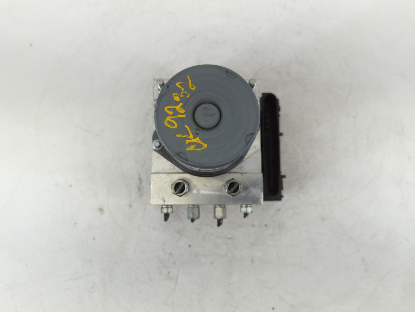 2019 Chevrolet Cruze ABS Pump Control Module Replacement P/N:47660 1NL0A 0 265 251 618 Fits OEM Used Auto Parts - Oemusedaut