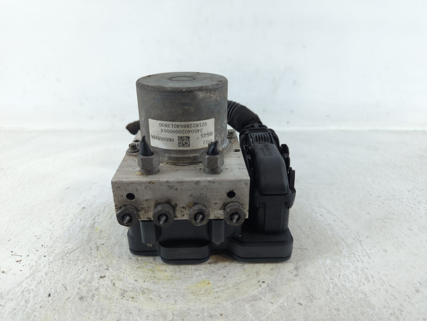 2019 Chevrolet Cruze ABS Pump Control Module Replacement P/N:39126645 Fits OEM Used Auto Parts - Oemusedautoparts1.com
