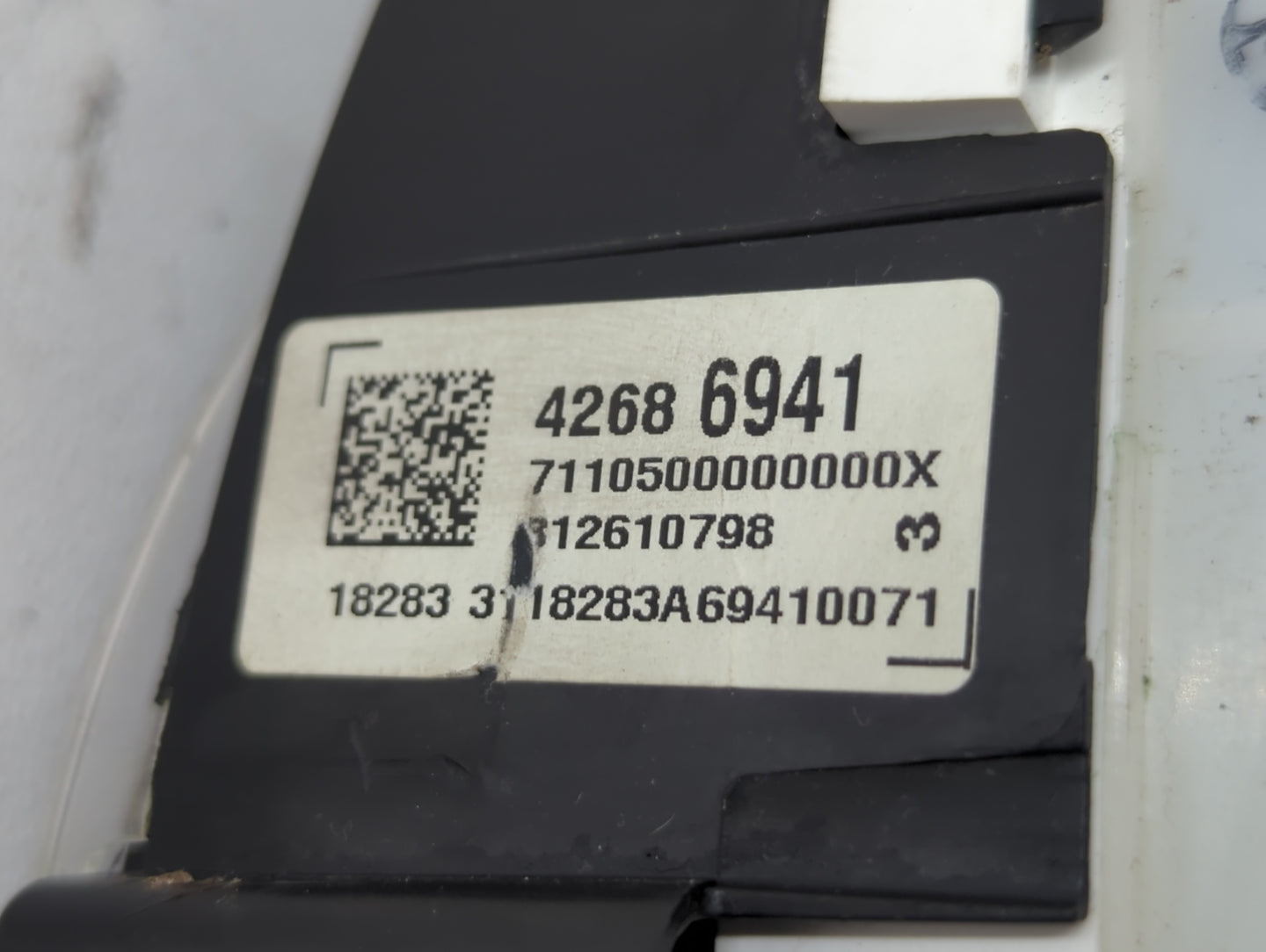 2019 Chevrolet Cruze Instrument Cluster Speedometer Gauges P/N:42686941 Fits OEM Used Auto Parts - Oemusedautoparts1.com