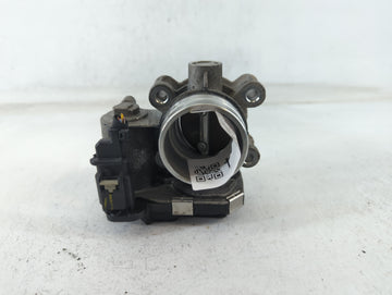 2017-2019 Chevrolet Cruze Throttle Body P/N:12671379AA Fits Fits 2016 2017 2018 2019 2020 2021 2022 OEM Used Auto Parts - Oe