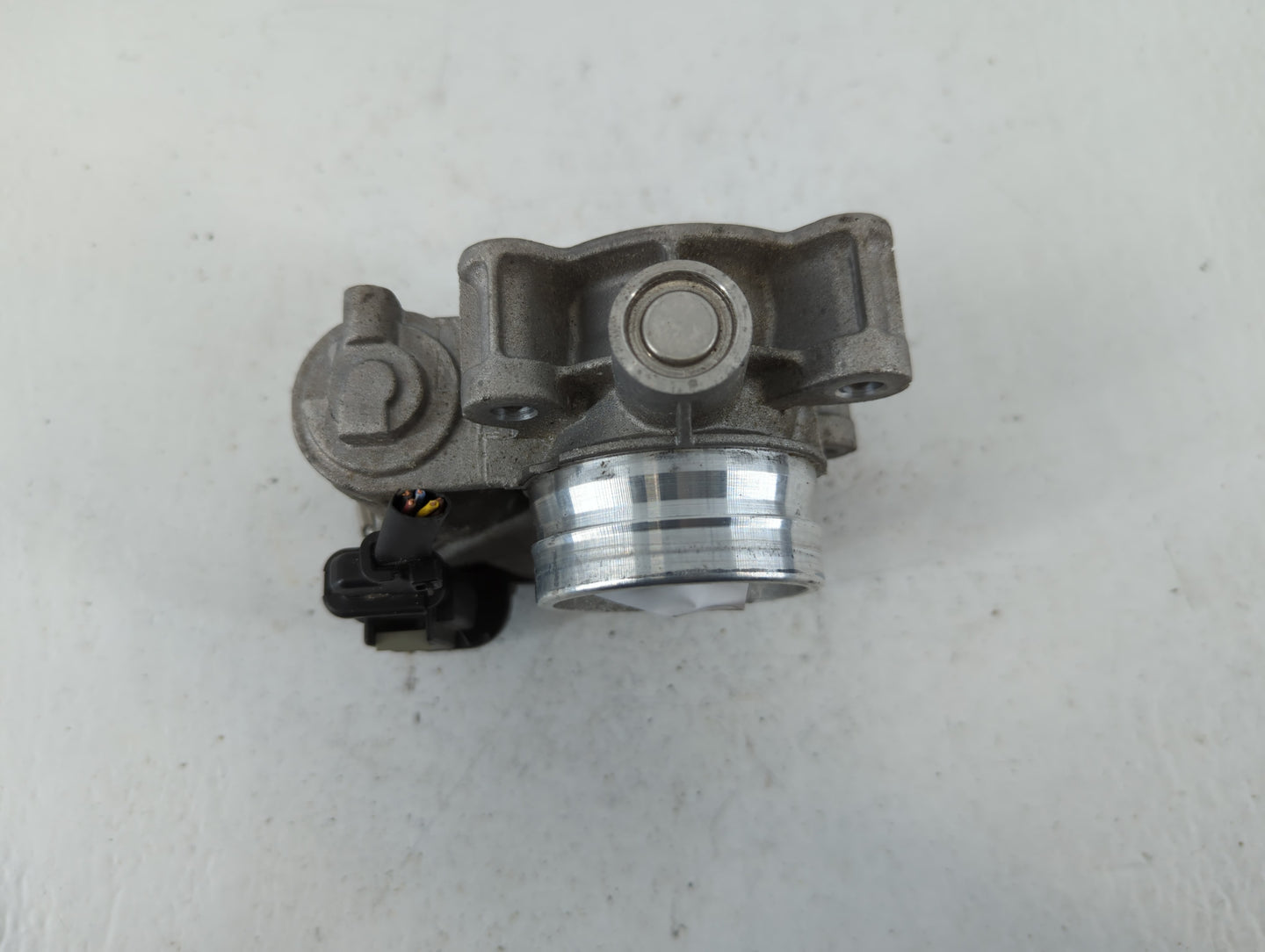 2017-2019 Chevrolet Cruze Throttle Body P/N:12671379AA Fits Fits 2016 2017 2018 2019 2020 2021 2022 OEM Used Auto Parts - Oe