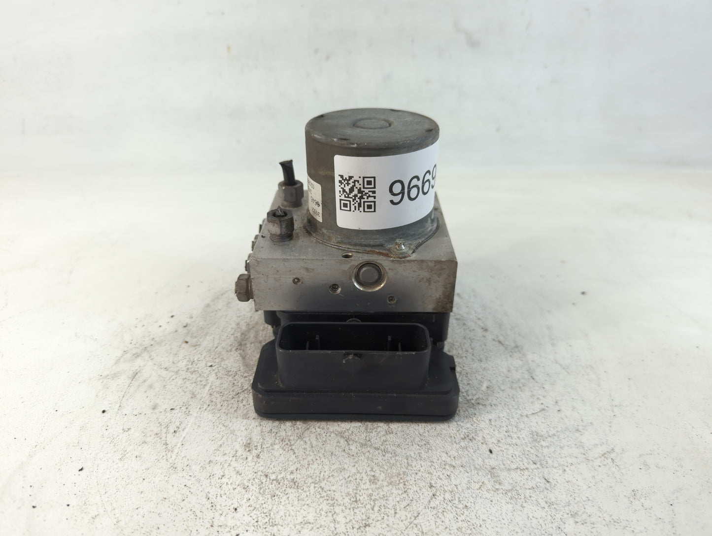 2019 Chevrolet Cruze ABS Pump Control Module Replacement P/N:065055766 24504020000, 3912 6645 Fits OEM Used Auto Parts - Oem