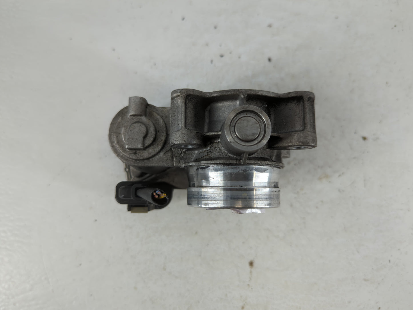 2017-2019 Chevrolet Cruze Throttle Body P/N:12671379AA Fits Fits 2016 2017 2018 2019 2020 2021 2022 OEM Used Auto Parts - Oe