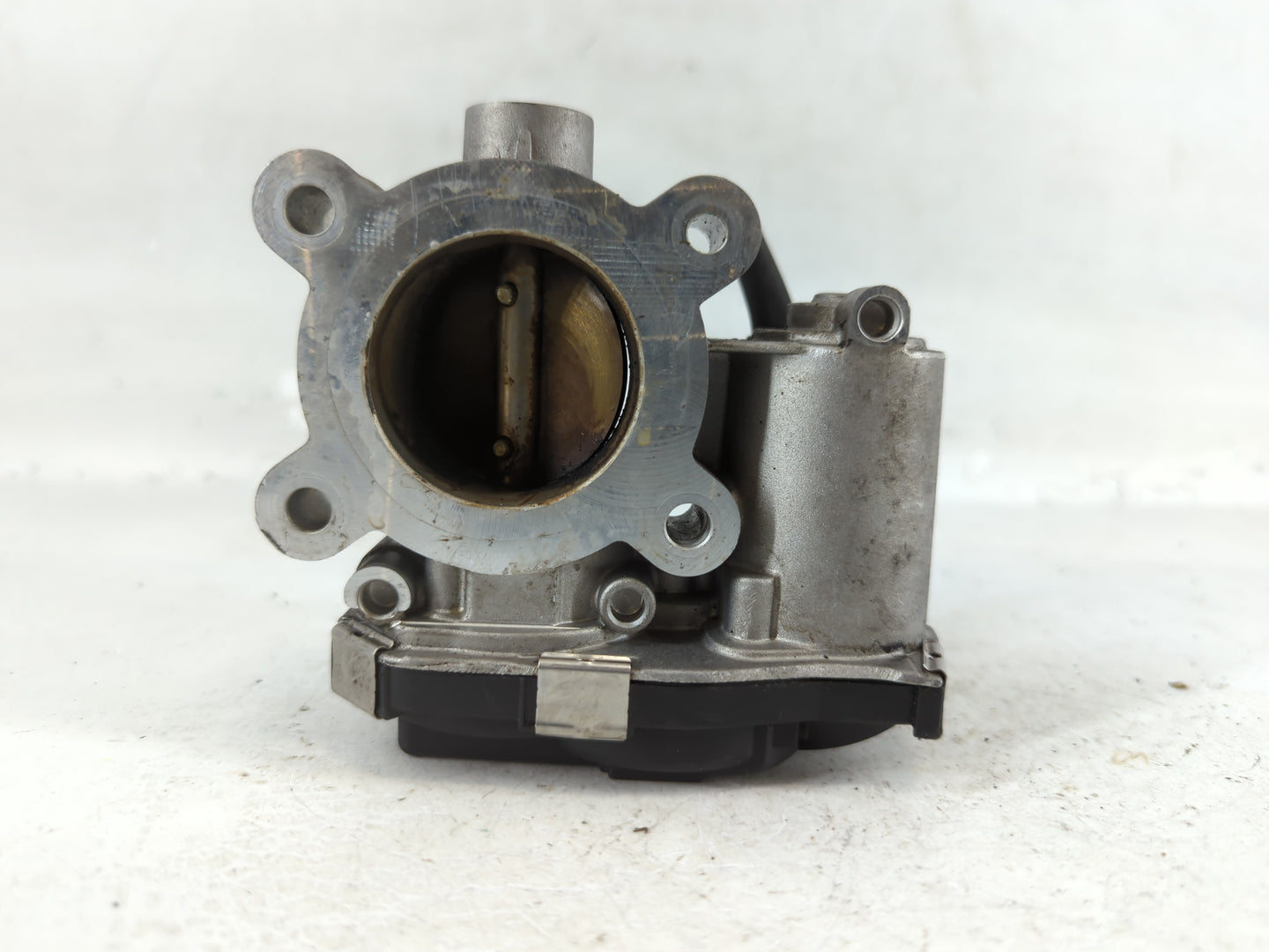 2017-2019 Chevrolet Cruze Throttle Body P/N:12671379AA Fits Fits 2016 2017 2018 2019 2020 2021 2022 OEM Used Auto Parts - Oe
