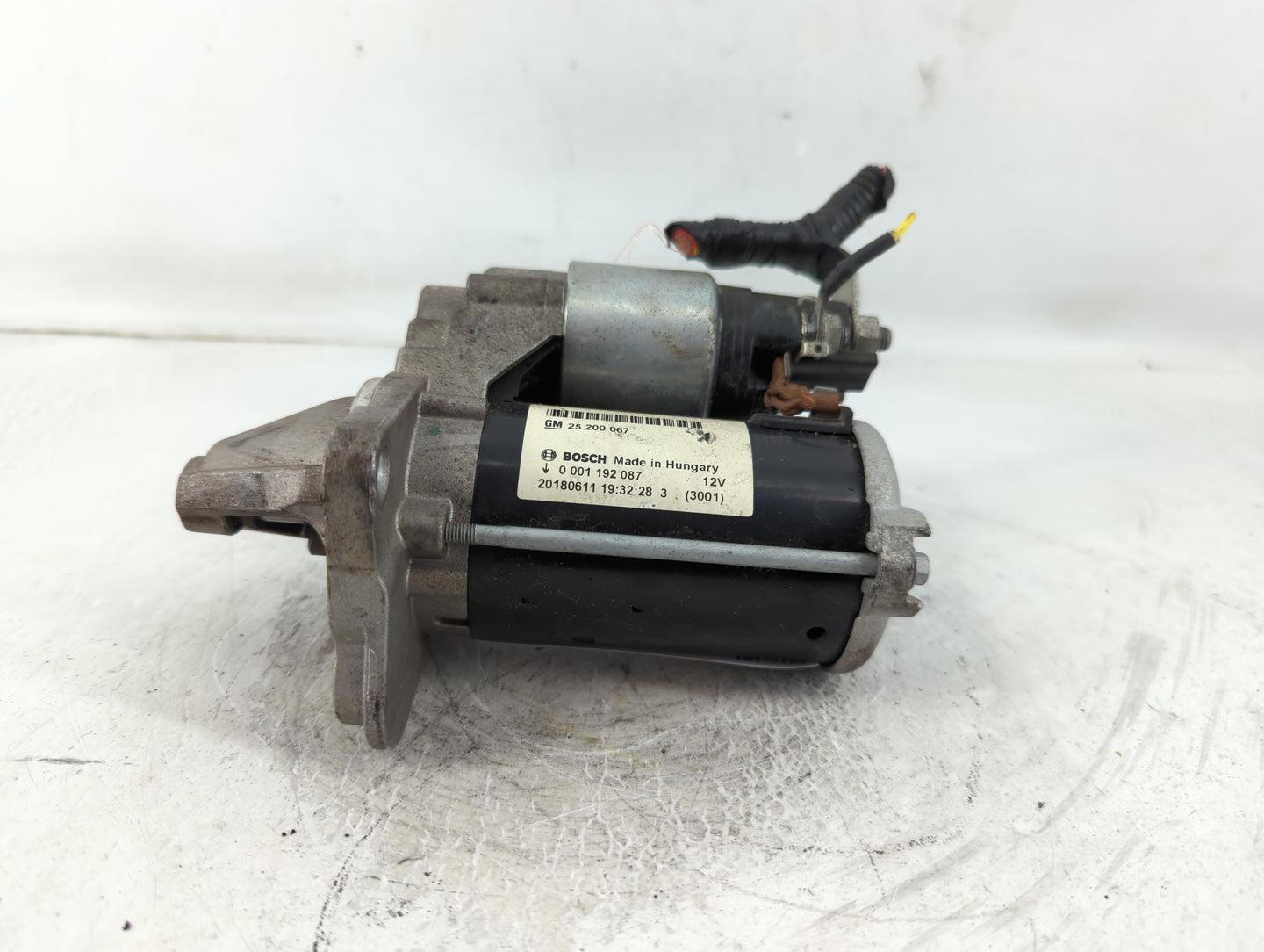 2017-2019 Chevrolet Cruze Car Starter Motor Solenoid OEM P/N:0 001 192 087 Fits Fits 2017 2018 2019 OEM Used Auto Parts - Oe