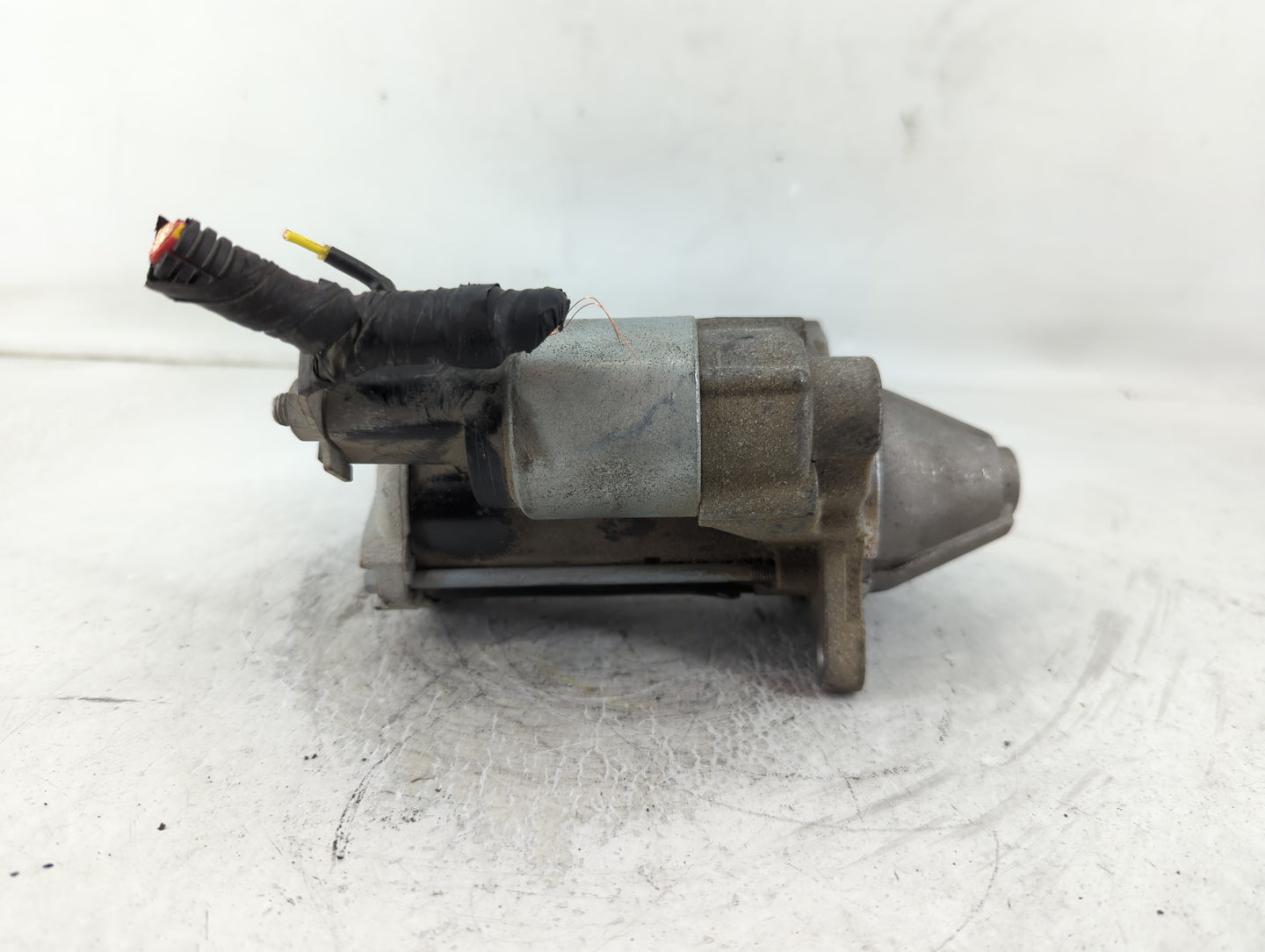 2017-2019 Chevrolet Cruze Car Starter Motor Solenoid OEM P/N:0 001 192 087 Fits Fits 2017 2018 2019 OEM Used Auto Parts - Oe