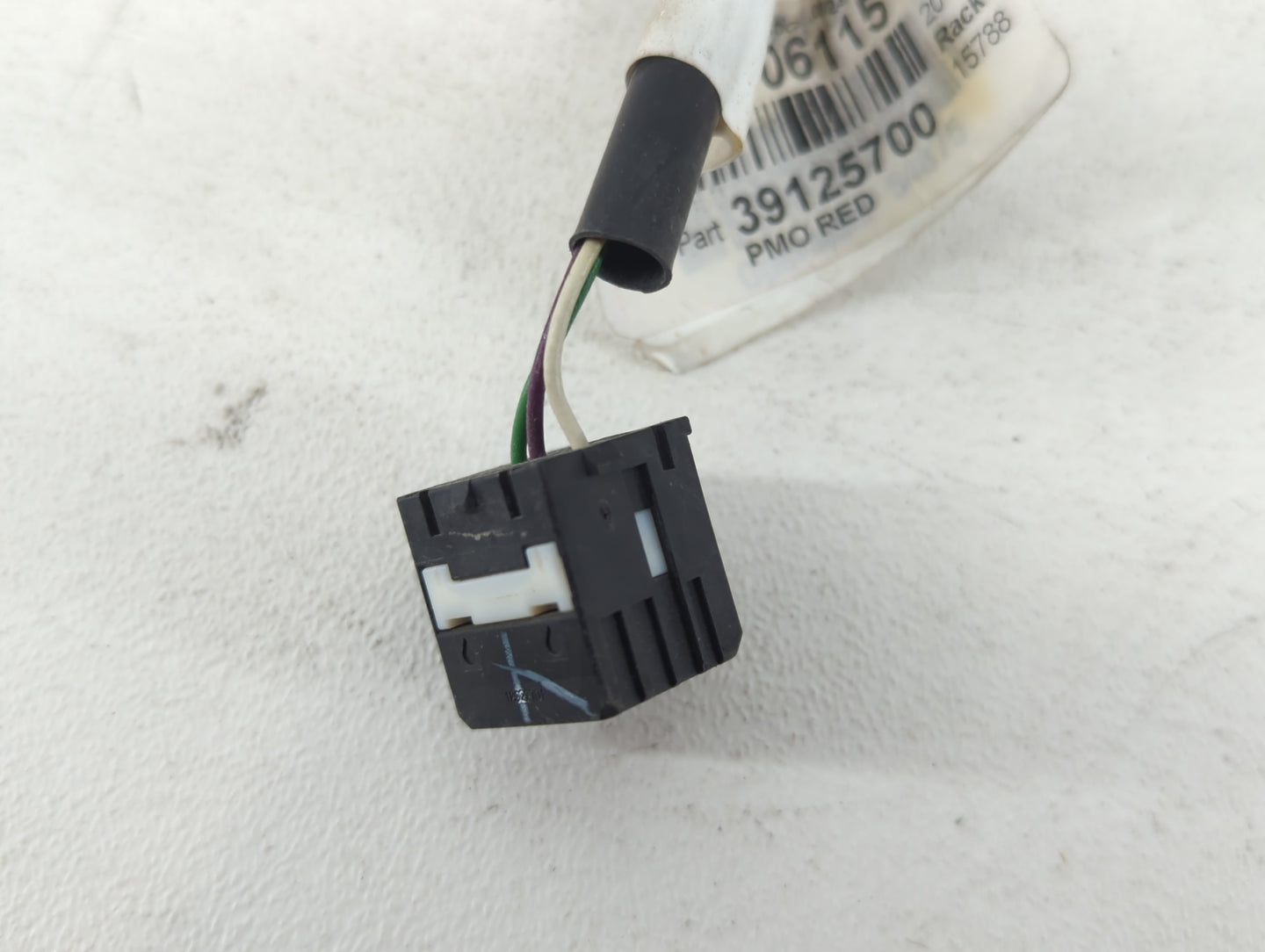 2016-2019 Chevrolet Cruze Passenger Side View Mirror - Right Door Mirror OEM Used - Oemusedautoparts1.com