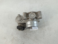 2017-2019 Chevrolet Cruze Throttle Body P/N:12671379AA Fits Fits 2016 2017 2018 2019 2020 2021 2022 OEM Used Auto Parts - Oe
