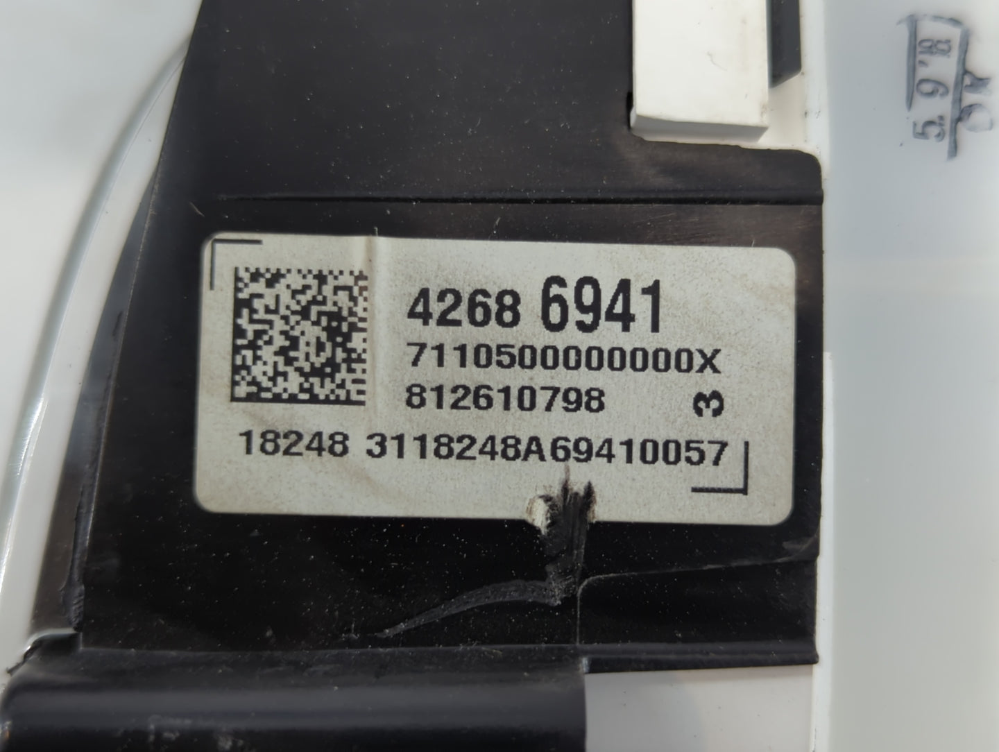 2019 Chevrolet Cruze Instrument Cluster Speedometer Gauges P/N:42686941 Fits OEM Used Auto Parts - Oemusedautoparts1.com