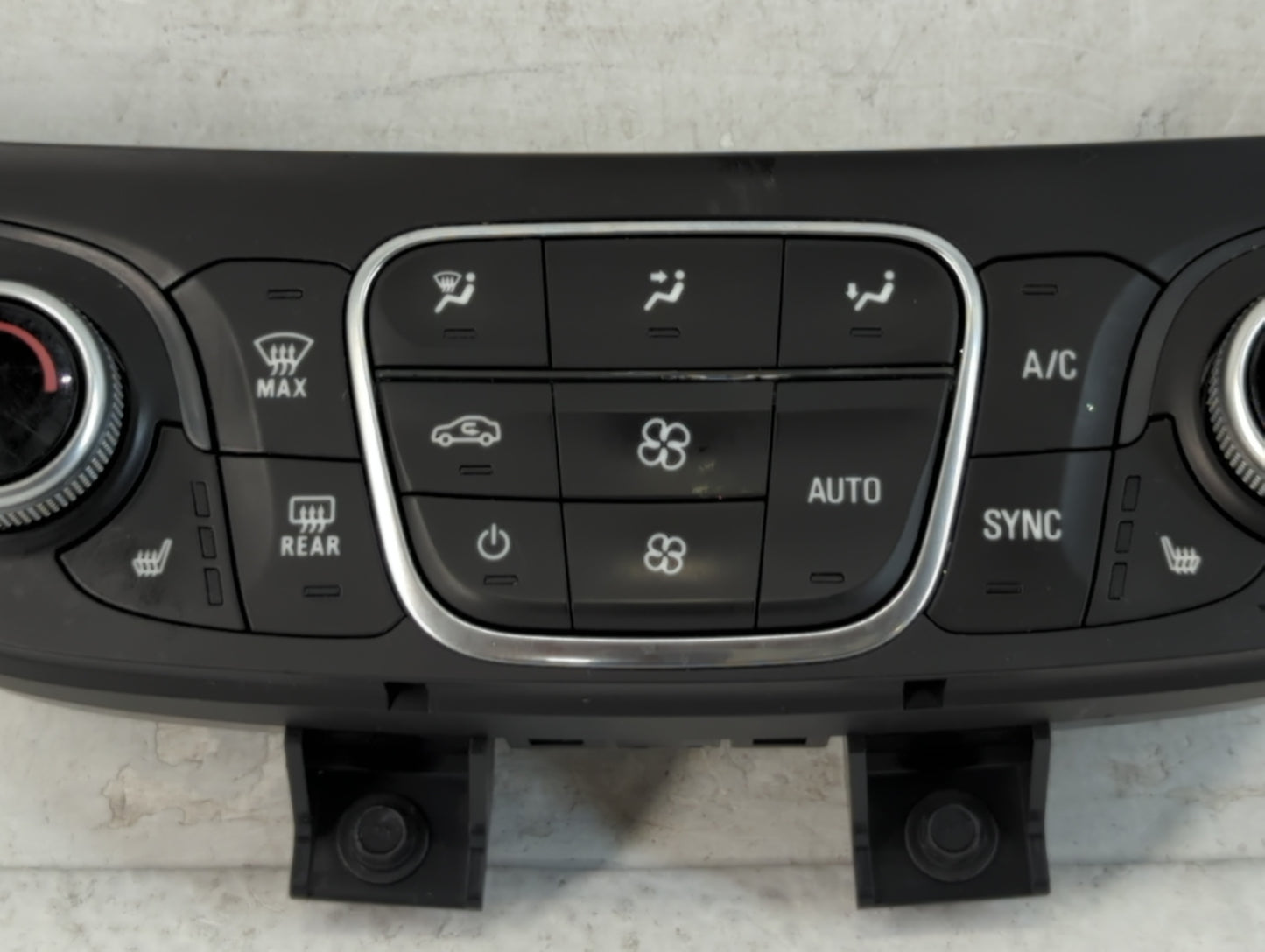 2018-2019 Chevrolet Equinox Climate Control Module Temperature AC/Heater Replacement P/N:84422506 Fits Fits 2018 2019 OEM Us