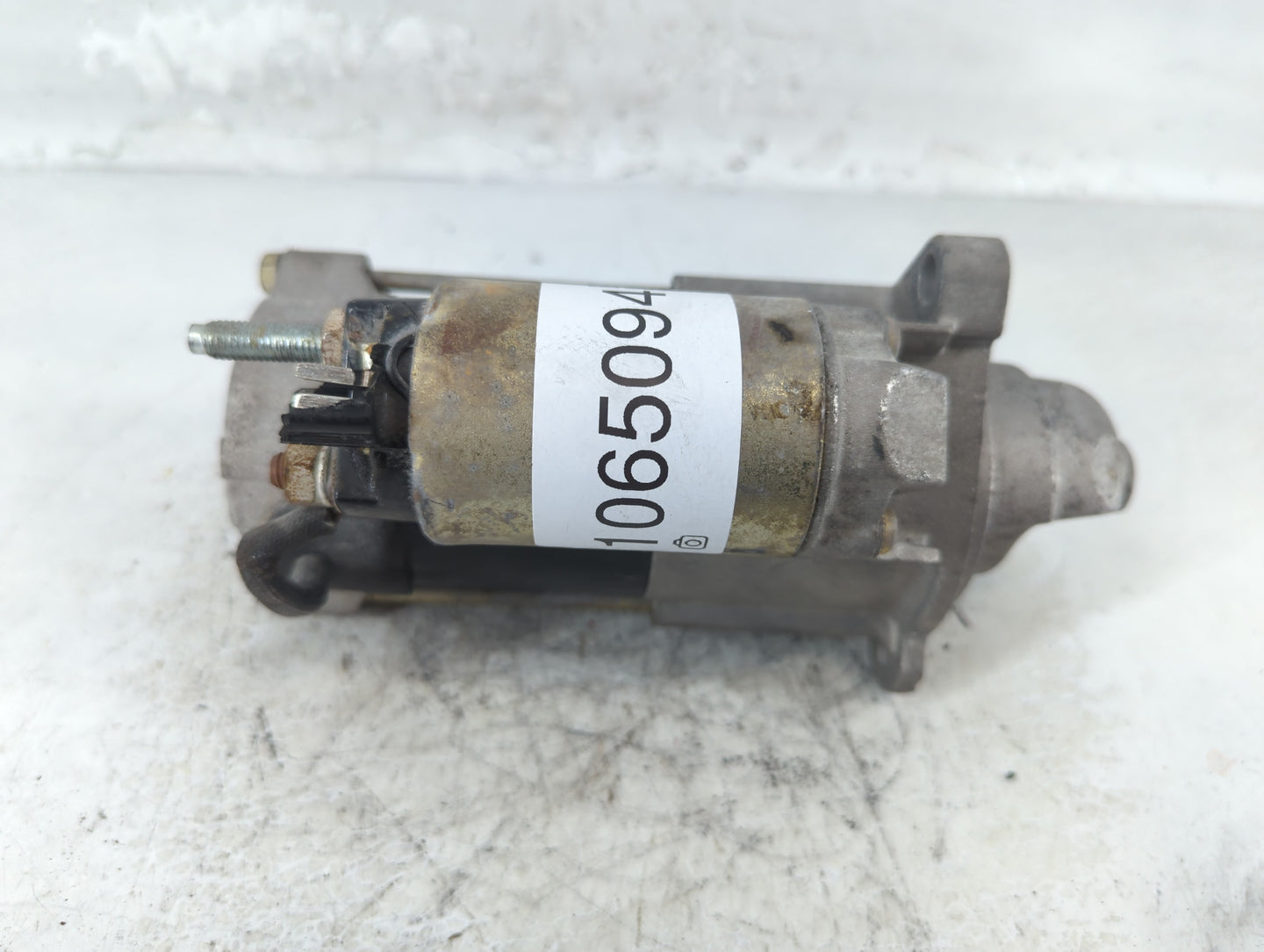 2018-2022 Chevrolet Equinox Car Starter Motor Solenoid OEM P/N:23258AR-52148A33 52148A33 Fits Fits 2017 2018 2019 2020 2021 