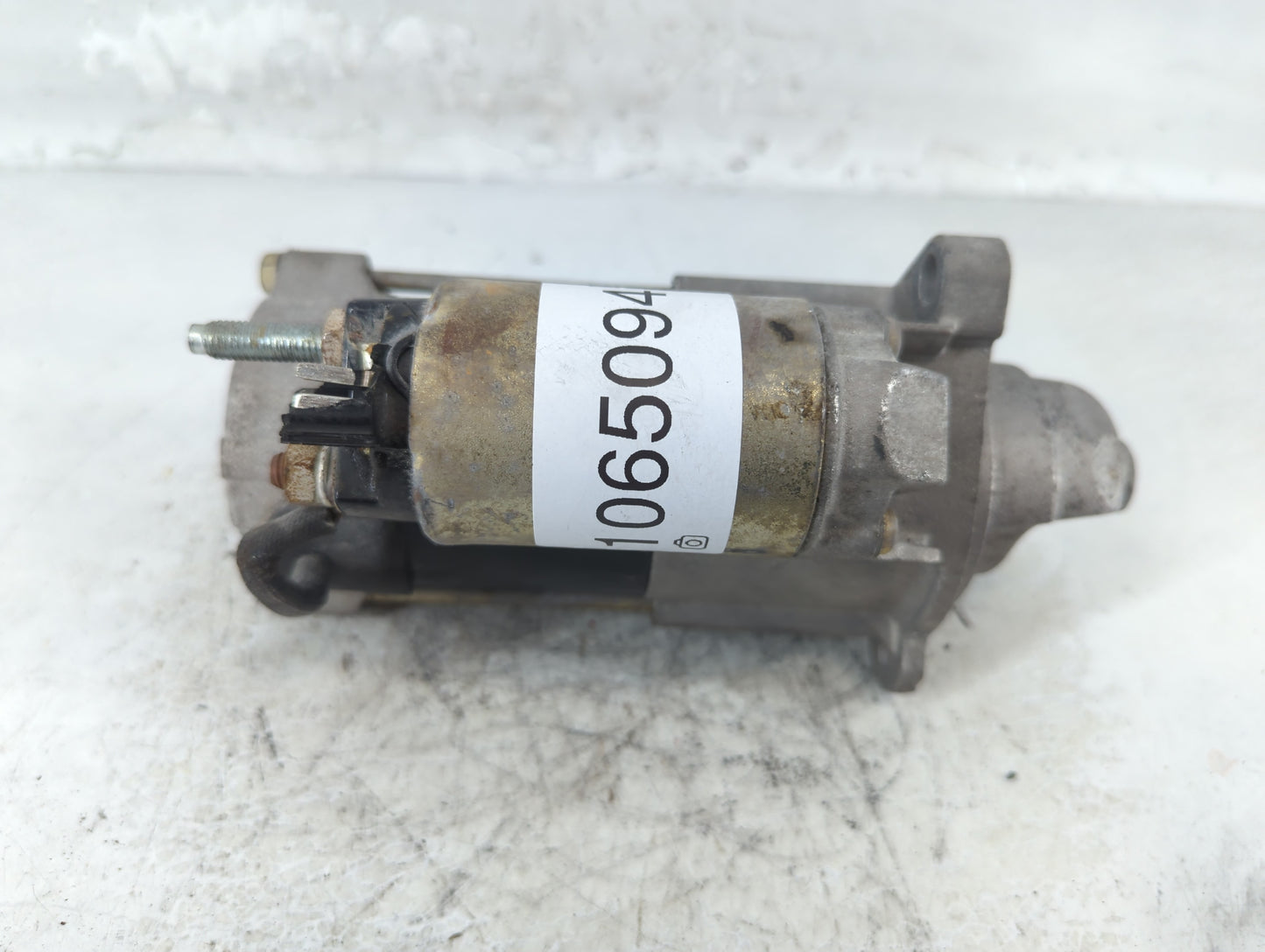2018-2022 Chevrolet Equinox Car Starter Motor Solenoid OEM P/N:23258AR-52148A33 52148A33 Fits Fits 2017 2018 2019 2020 2021 