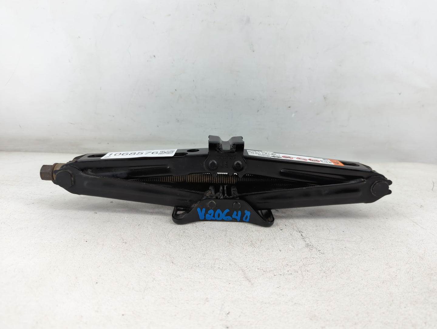 2019 Chevrolet Equinox Spare Scissor Car Jack - Oemusedautoparts1.com