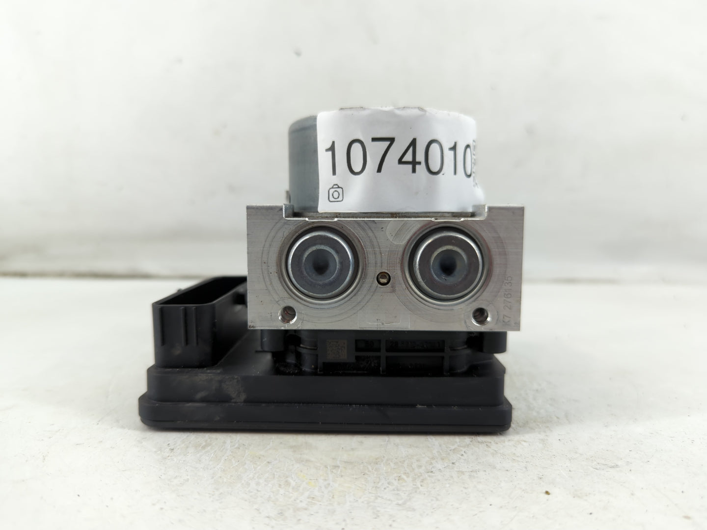 2018-2019 Chevrolet Equinox ABS Pump Control Module Replacement P/N:84560131 Fits Fits 2018 2019 2020 2021 OEM Used Auto Par