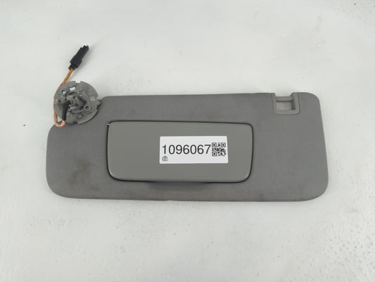 2018-2019 Chevrolet Equinox Sun Visor Shade Replacement Driver Left Mirror Fits Fits 2018 2019 OEM Used Auto Parts