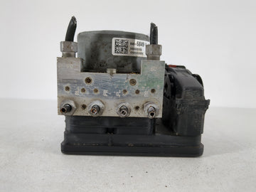 2018-2019 Chevrolet Equinox ABS Pump Control Module Replacement P/N:84646849 Fits Fits 2018 2019 2020 2021 OEM Used Auto Par