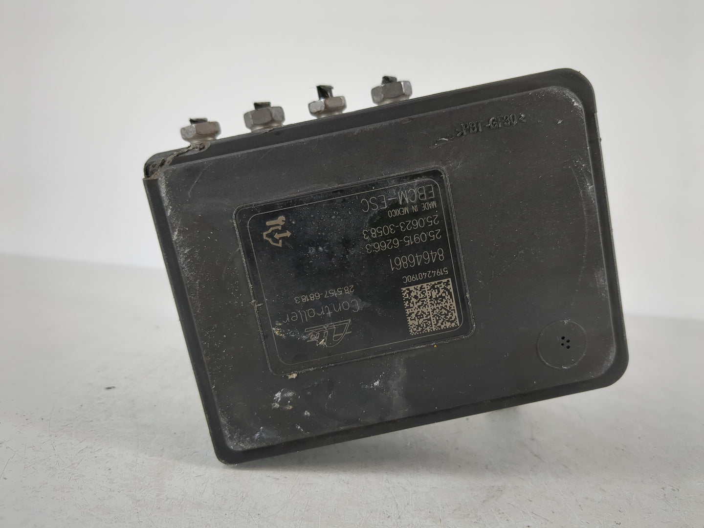 2018-2019 Chevrolet Equinox ABS Pump Control Module Replacement P/N:84646849 Fits Fits 2018 2019 2020 2021 OEM Used Auto Par