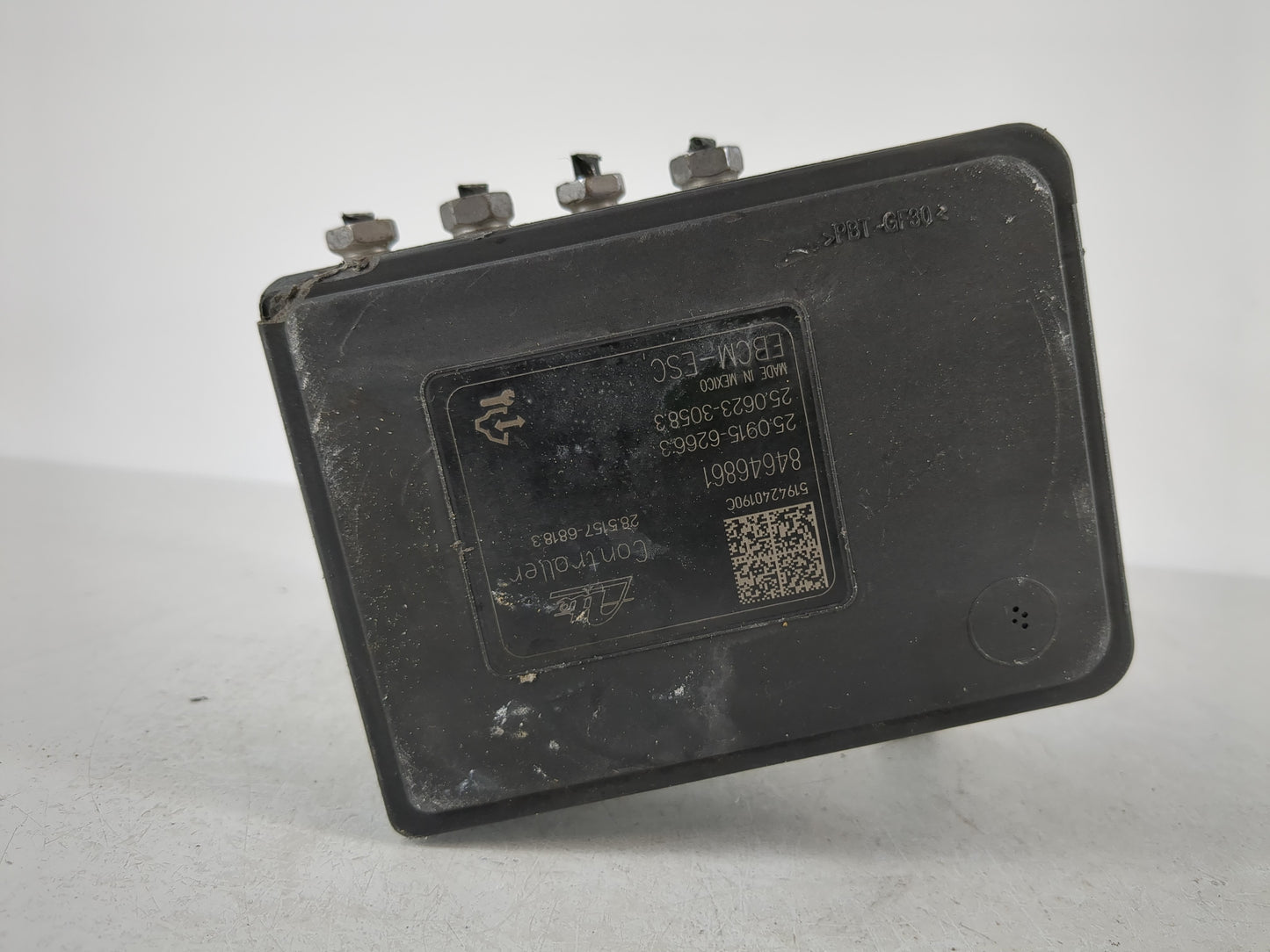 2018-2019 Chevrolet Equinox ABS Pump Control Module Replacement P/N:84646849 Fits Fits 2018 2019 2020 2021 OEM Used Auto Par