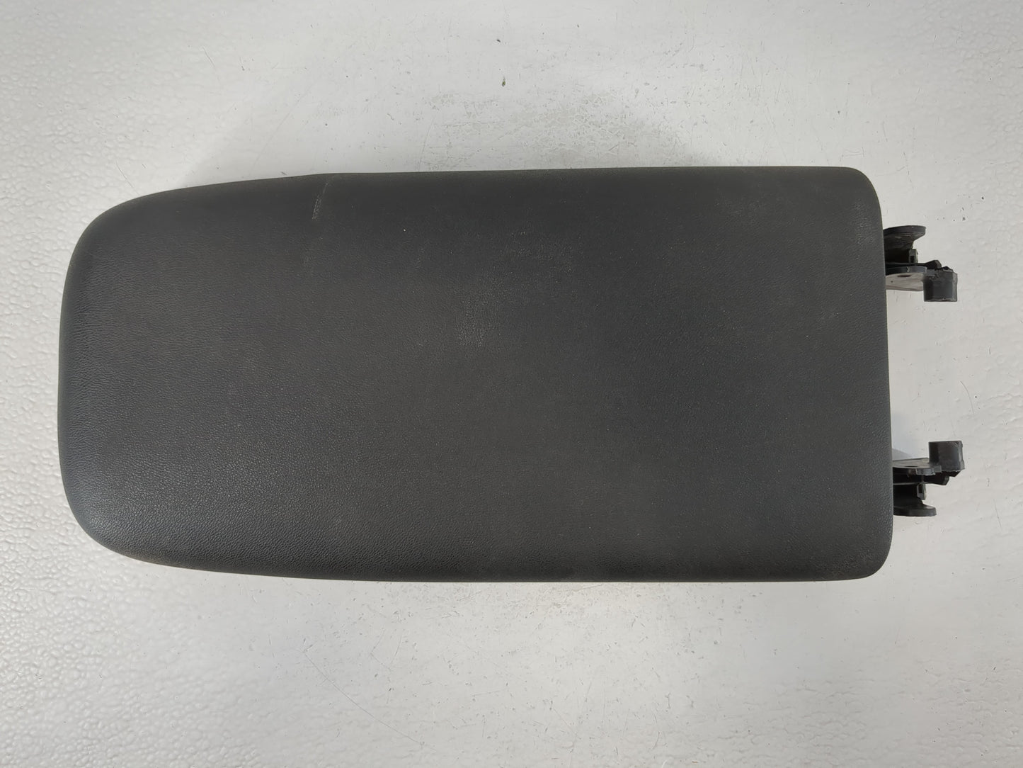 2018-2022 Chevrolet Equinox Center Console Armrest Cover Lid Fits Fits 2018 2019 2020 2021 2022 OEM Used Auto Parts - Oemuse