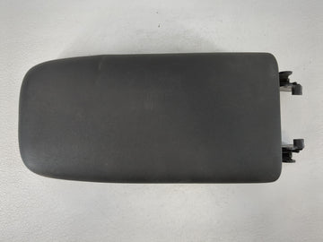 2018-2022 Chevrolet Equinox Center Console Armrest Cover Lid Fits Fits 2018 2019 2020 2021 2022 OEM Used Auto Parts - Oemuse
